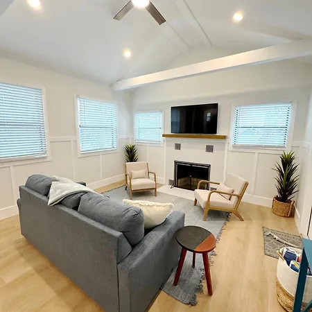 Mid-Century 1Bd House - Beach Gear - 5Min Walk To Beach